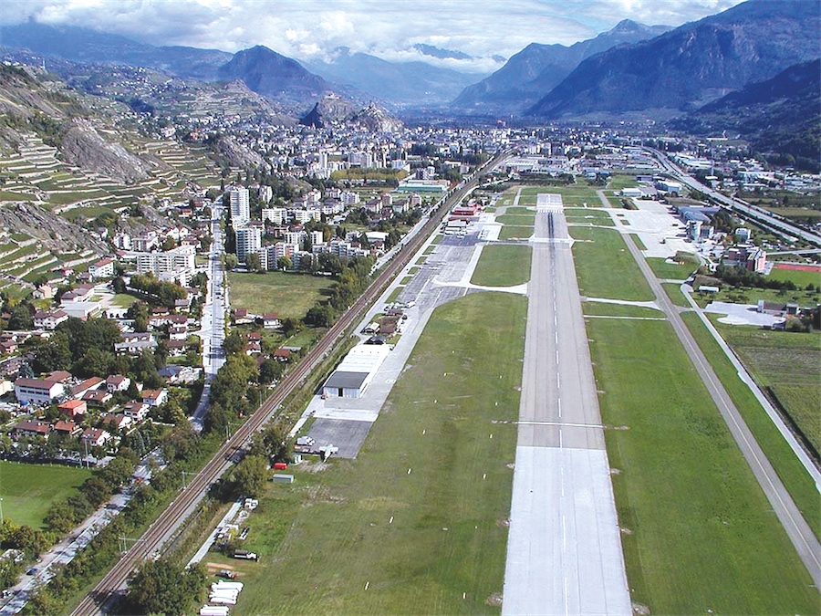 De gros avions sur Sion