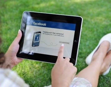 Facebook, mon employeur et moi…