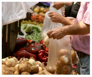 Le National enterre les sacs en plastique
