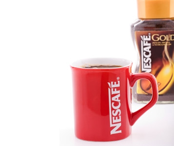 Nescafé, la loi des dominos