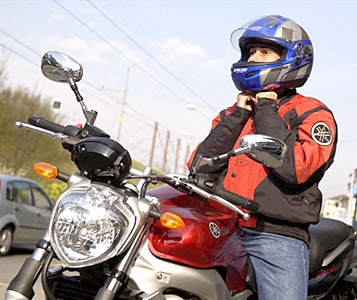 10 casques pour deux-roues: protéger sa tête sans se ruiner, c’est possible!