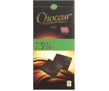 16 tablettes de chocolat noir: Du cacao et des substances peu ragoûtantes