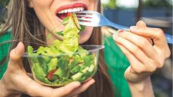 15 salades en barquettes: Méli-mélo de microbes 