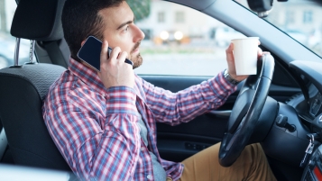 Téléphoner ou conduire, il faut choisir