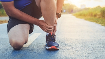 Puis-je faire du jogging avec une cheville foulée?