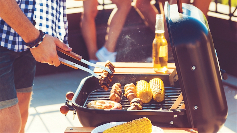 12 grils à gaz: un barbecue sans griller trop d’argent