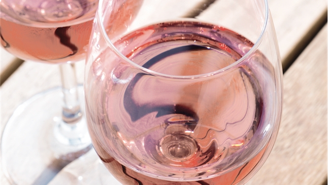 12 rosés des Côtes-de-Provence: La Provence en couleur pastel