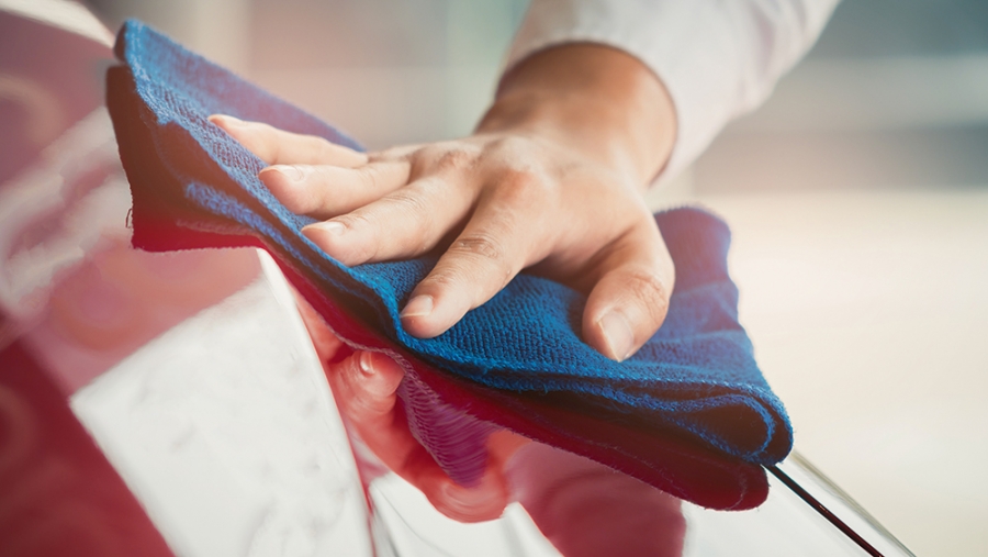 12 chiffons en microfibre: une supériorité pas si étincelante